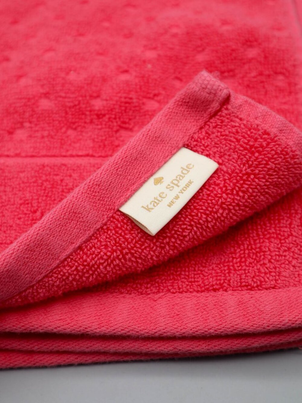 Kate Spade Cotton Terry Bathroom Hand Towel Fuschia Pink Embroidered Logo - Picture 6 of 7